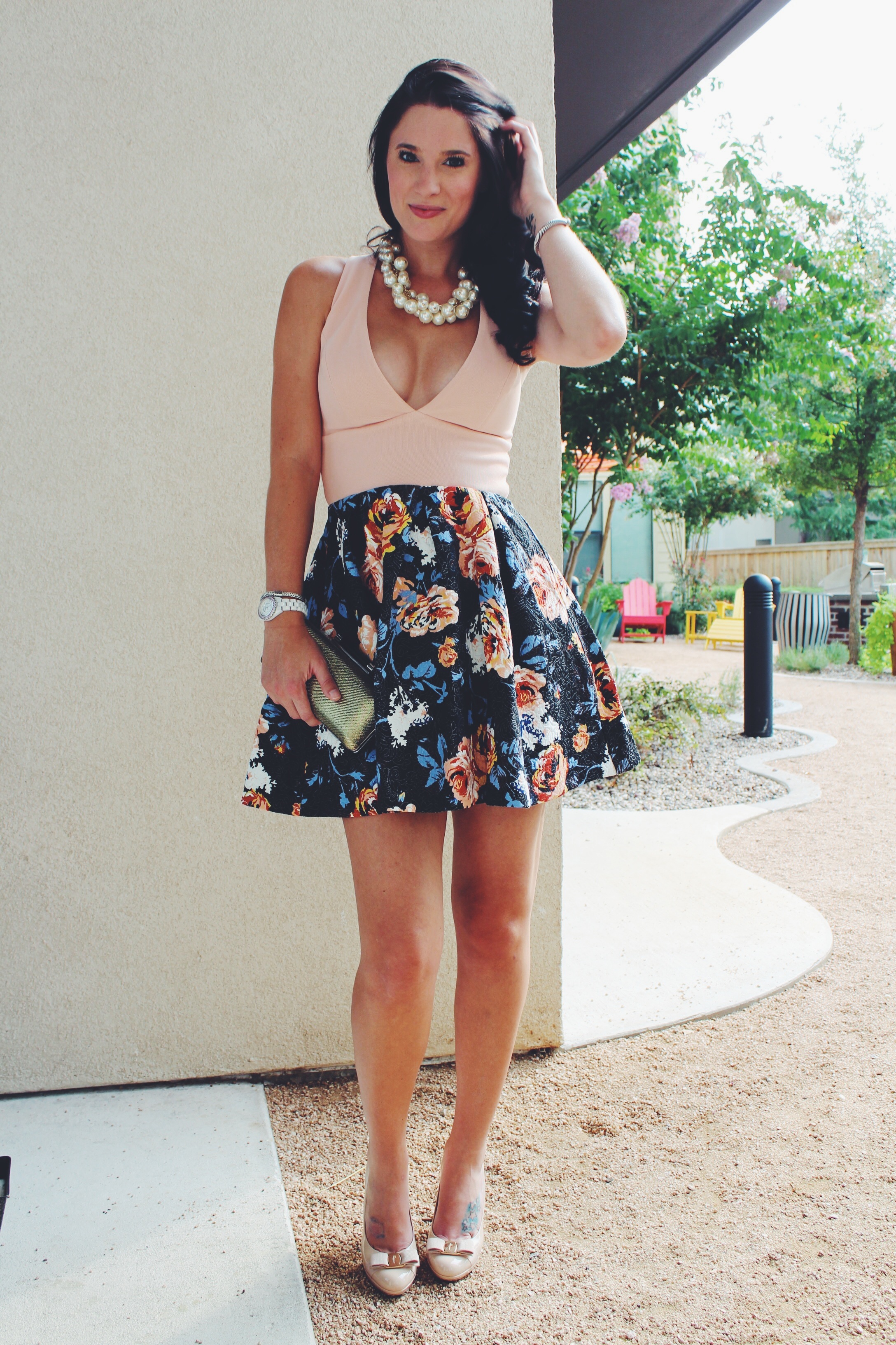 Date Night Style | what to wear on a date | how to style a floral skirt | floral skirt styling tips | how to wear a floral skirt | summer fashion tips | summer outfit ideas | summer style tips | what to wear for summer | warm weather fashion | fashion for summer | style tips for summer | outfit ideas for summer || Dressed to Kill