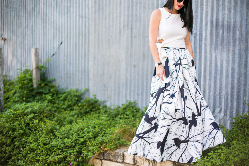 Pleated Maxi Skirt | how to style a pleated maxi skirt | pleated maxi skirt styling tips | how to wear a pleated maxi skirt | summer fashion tips | summer outfit ideas | summer style tips | what to wear for summer | warm weather fashion | fashion for summer | style tips for summer | outfit ideas for summer || Dressed to Kill